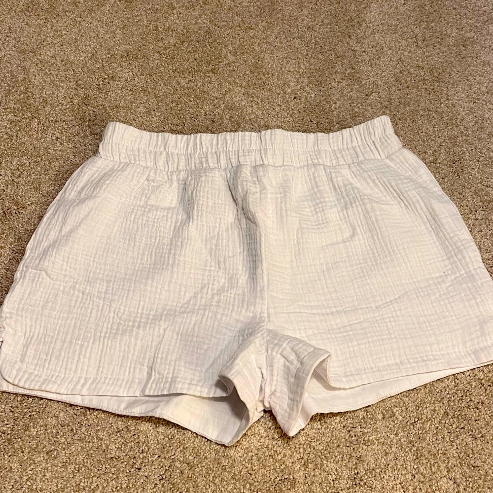 Z supply Gauze white shorts. Size Small